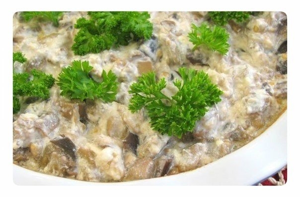 БАКЛАЖАНЫ, ЗАПЕЧЕННЫЕ С ГРИБАМИ (УЖИН) БАКЛАЖАНЫ, ЗАПЕЧЕННЫЕ С ГРИБАМИ (УЖИН)