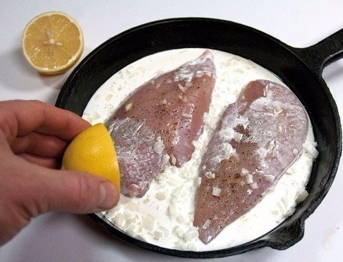 Куриные грудки, запеченные в сливках под сыром Куриные грудки, запеченные в сливках под сыром