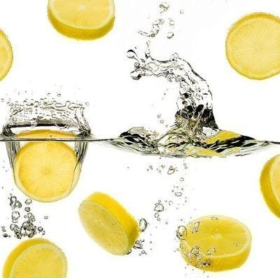 Несколько причин выпить воду с лимонным соком