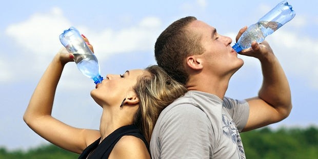 Сколько воды нужно пить, чтобы быть здоровым?