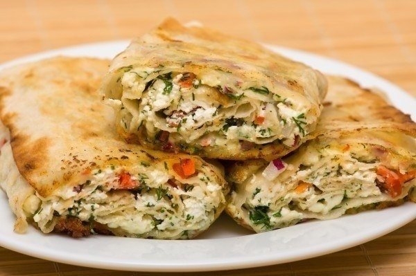 Лаваш с помидорами и сыром Лаваш с помидорами и сыром