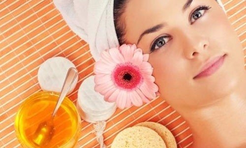 Маски для лица из меда. Рецепты + правила нанесения Маски для лица из меда. Рецепты + правила нанесения