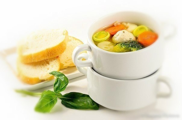 Суп с цветной капустой, брокколи и фрикадельками