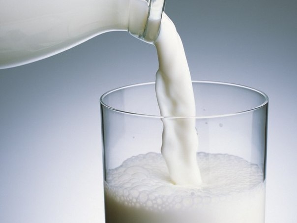 Стакан молока после завтрака может быть удивительно полезным для здоровья полости рта.