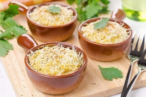 Запеканка с курицей под пюре из цветной капусты Запеканка с курицей под пюре из цветной капусты