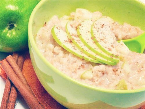 Диета из трех продуктов: овсянка + яблоки + творог Диета из трех продуктов: овсянка + яблоки + творог