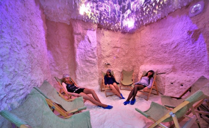 Соляные пещеры для красоты и здоровья: кому полезны а для кого нет?