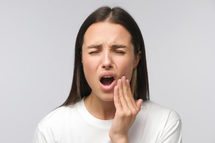 Мышьяк в зубе: зачем кладут, и сколько нужно с ним ходить?
